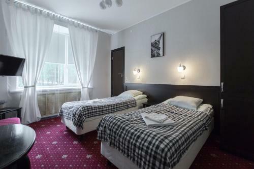Transit Hotel