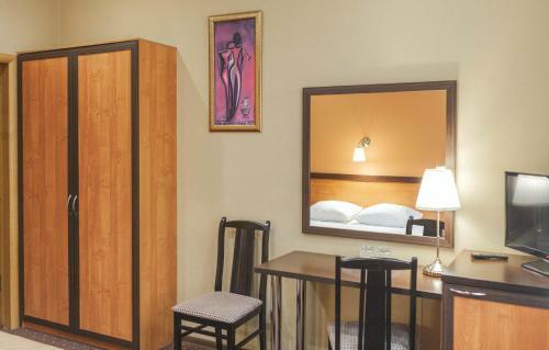 Transit Hotel