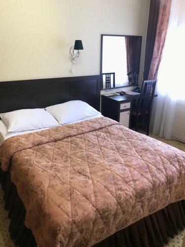 Transit Hotel