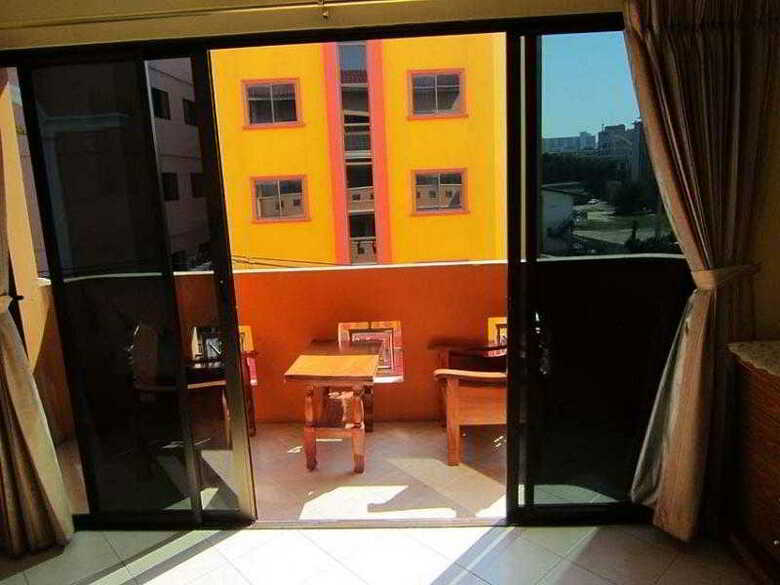 Hotel Robin's Nest Guesthouse