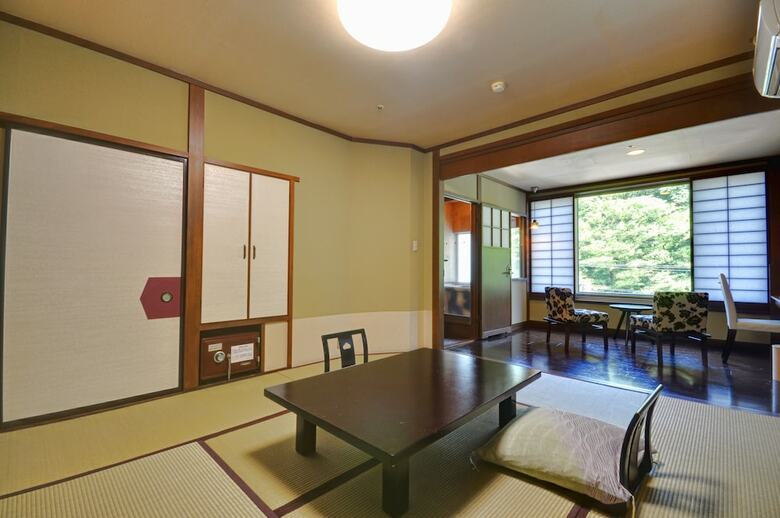 Hotel Okada