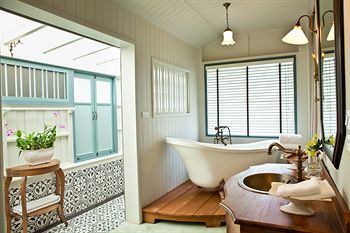 Hotel Devasom Huahin Resort