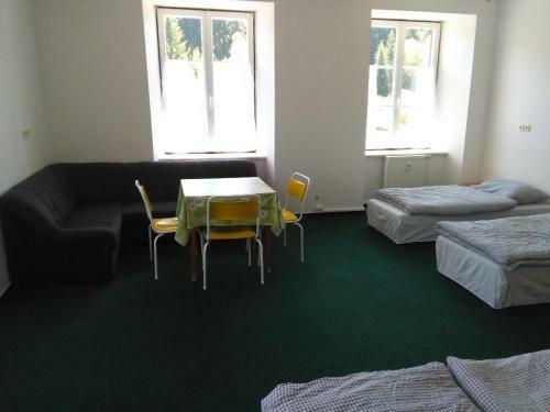 Apartamento Pension Na Hranici