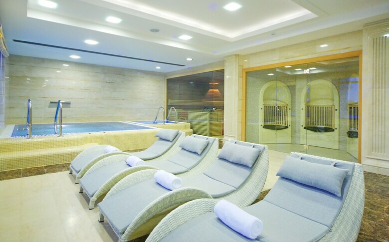 M`istra`l Hotel & Spa