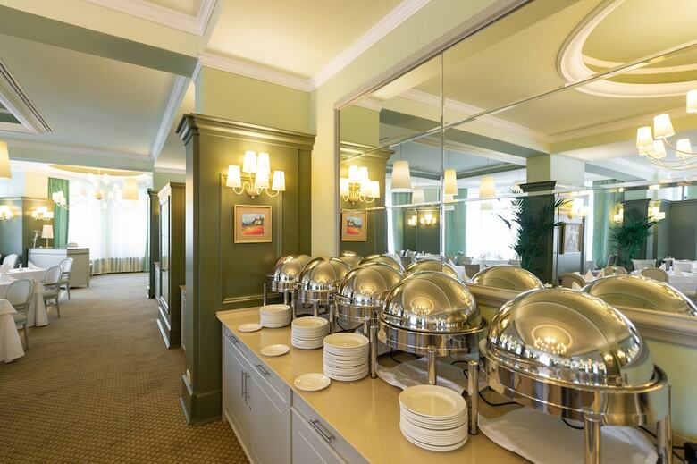M`istra`l Hotel & Spa