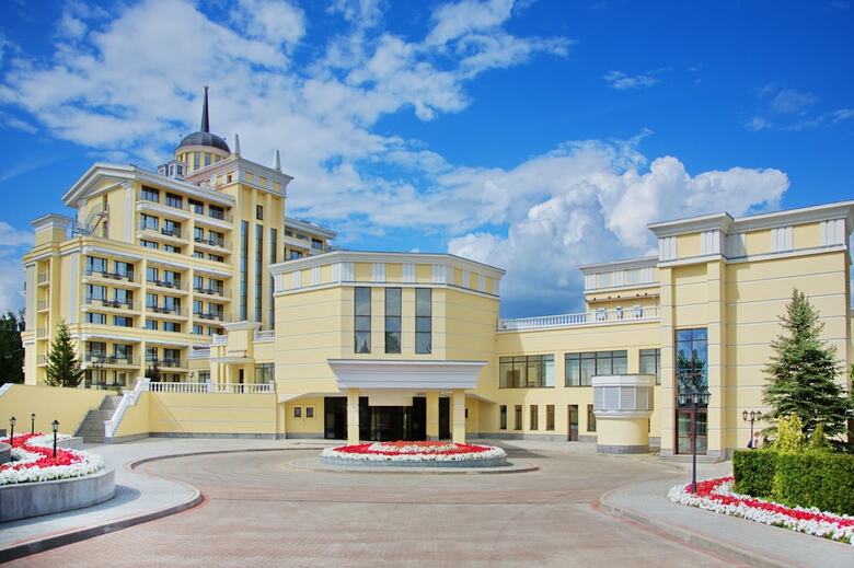 M`istra`l Hotel & Spa