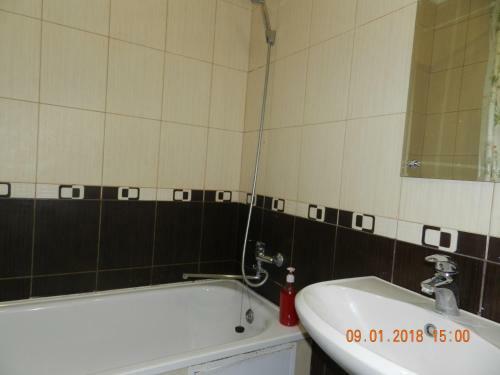 Apartment On Maloye Shosse 3