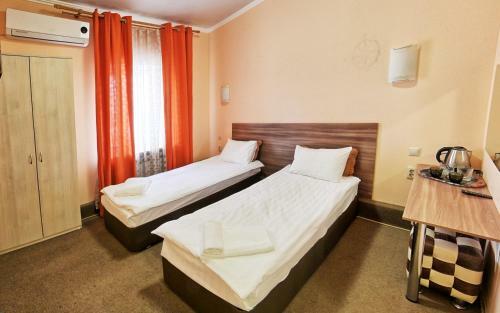 City - Hotel