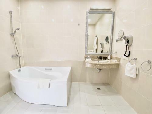 7 Avenue Hotel And Spa