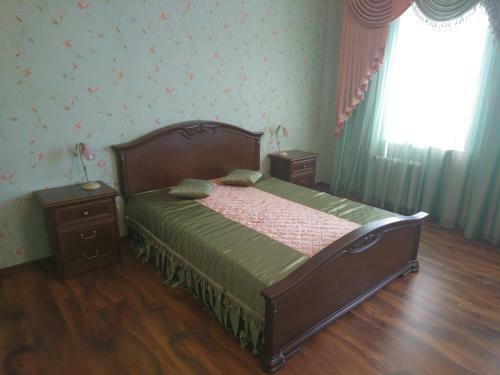 Apartment On Kommunisticheskaia 87