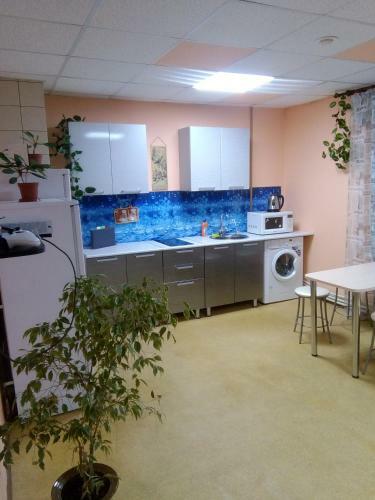 Hostel Den' & Noch'