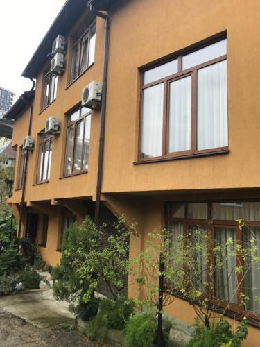 Hostal Guest House On Chernomorskaya 2