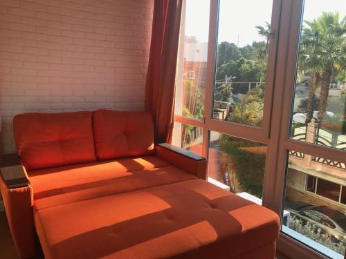 Apartment With 2 Rooms By The Sea