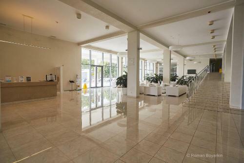 Ideal House Apartments