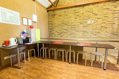 Rivyersky Hostel