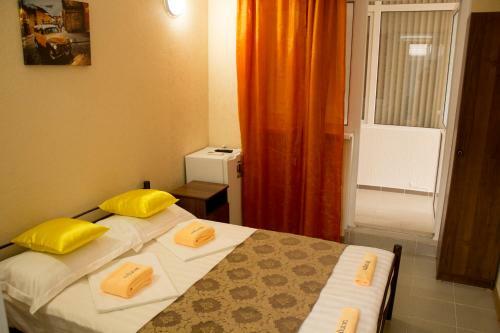 Hostal Saluton