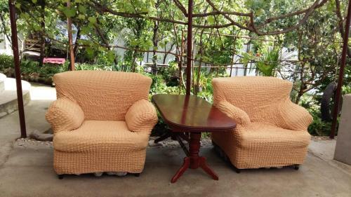 Hostal Raiskiy Ugolok
