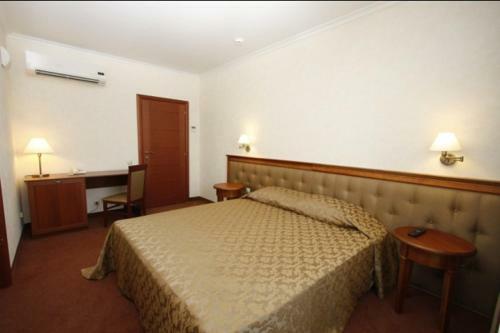 Yugra Hotel Complex