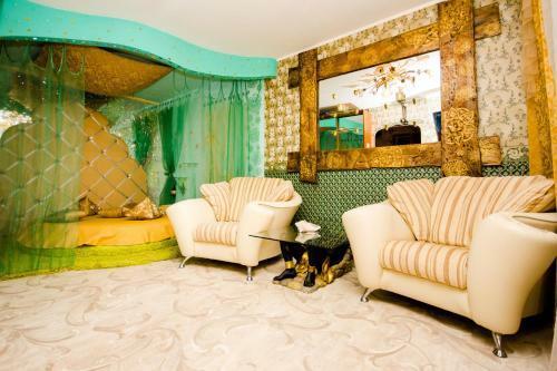 Apartment "kvartirniy Vopros" On Artema 89