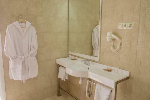 Central Inn Conference Hotel