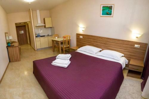 Hotel Complex Oktyabrskiy