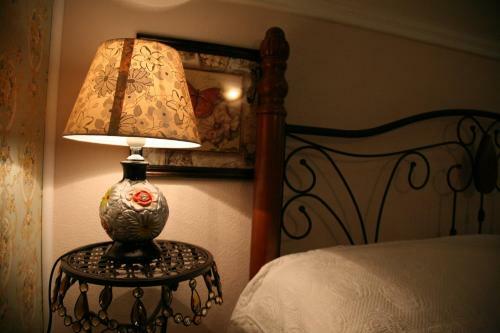 Hostal Herzen House Hotel