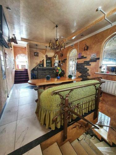 Hostal Herzen House Hotel