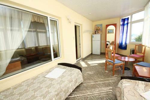 Posada Hotel Bereg Mechti
