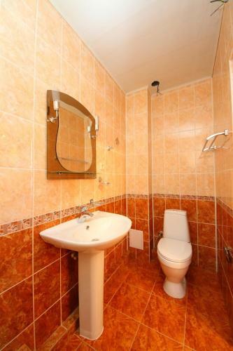 Hostal Guest House Lev