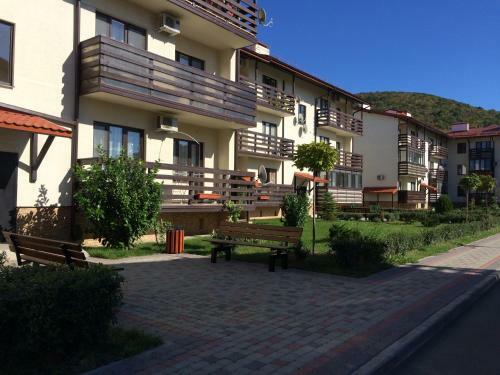 Apartment On Lukomorya 4