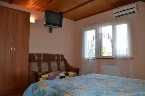 Hostal Cruise Guesthouse