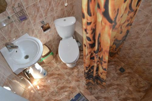Hostal Cruise Guesthouse