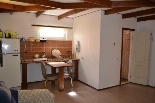 Hostal Cruise Guesthouse