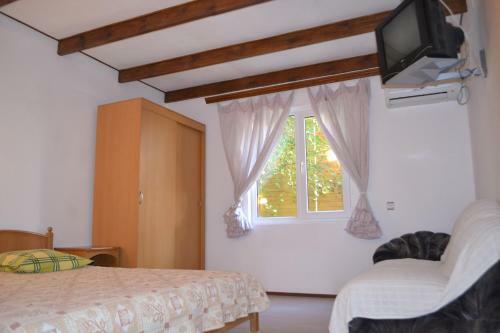 Hostal Cruise Guesthouse