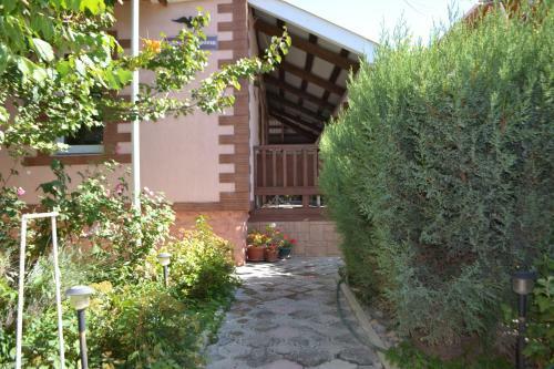 Hostal Cruise Guesthouse