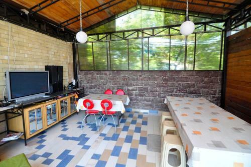 Hostal Guest House Vizit