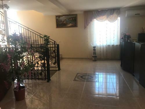 Hostal Natela Guest House