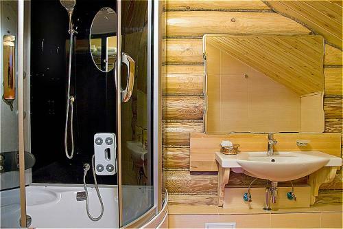 Hostal Svetliy Terem Hotel
