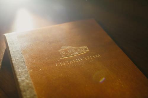 Hostal Svetliy Terem Hotel