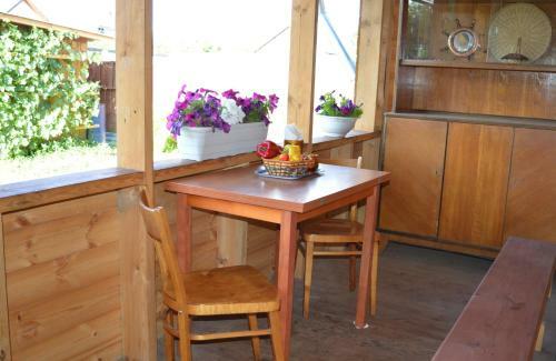 Hostal Viktoria Guest House