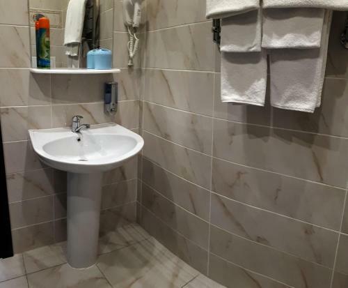 Hostal Guest House 12 Months