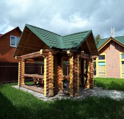 Hostal Guest House 12 Months
