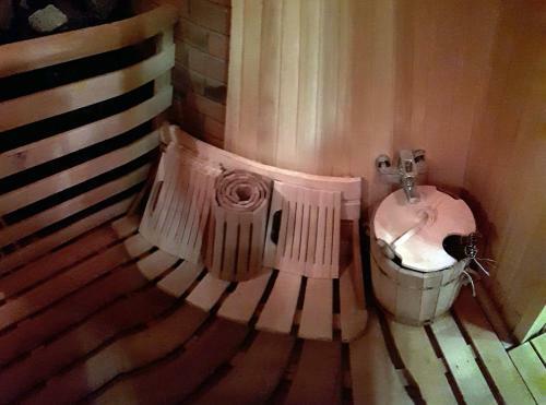 Hostal Guest House 12 Months