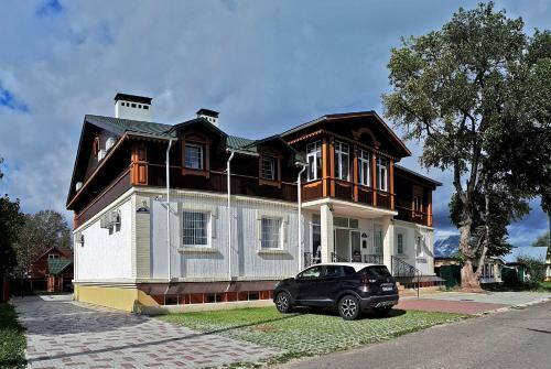 Hostal Guest House 12 Months