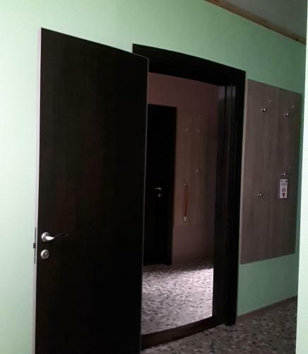 Hostal Guest House 12 Months
