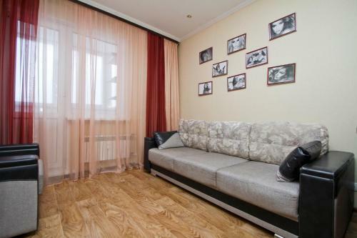 Surgut Apartments On Krylova 26