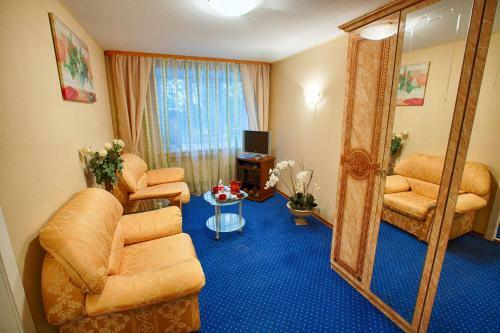 Polet Hotel