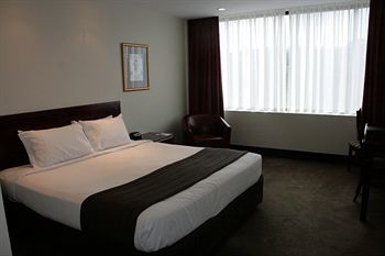 Fountainside Hotel