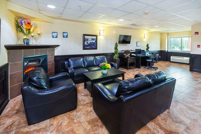 Hotel Comfort Inn & Suites