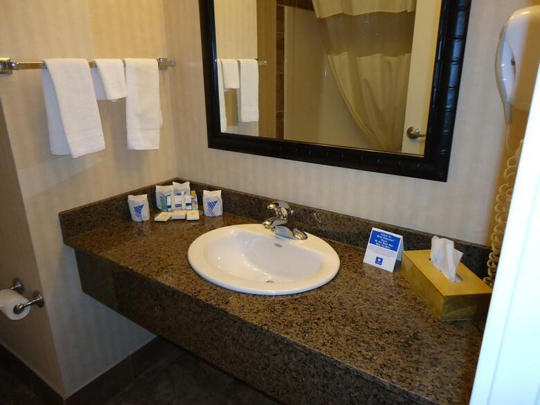 Hotel Comfort Inn & Suites